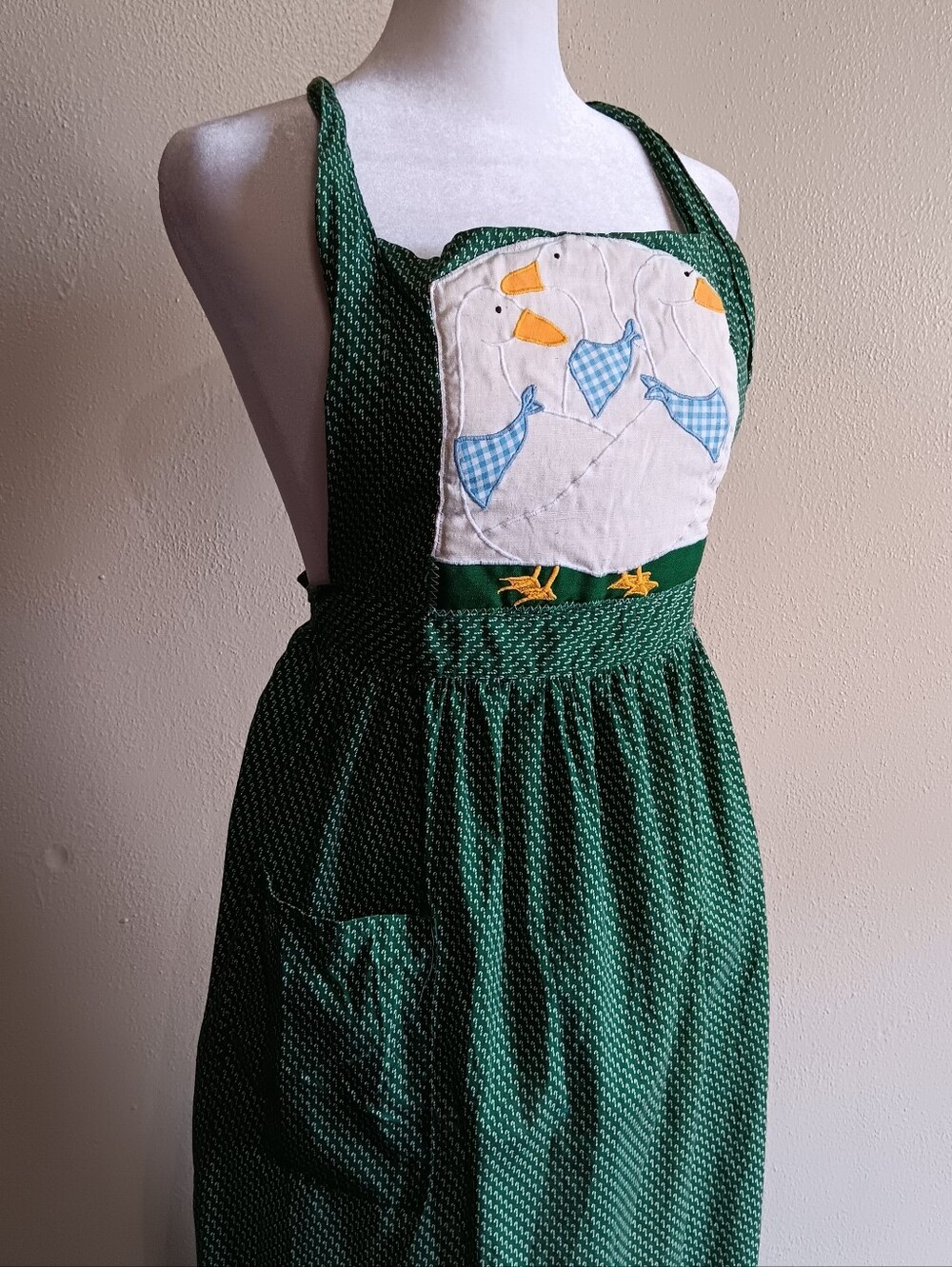 Green Coquette Cottagecore Vintage Goose Kitchen Apron W/ Pocket, Farmhouse - Picture 3 of 8